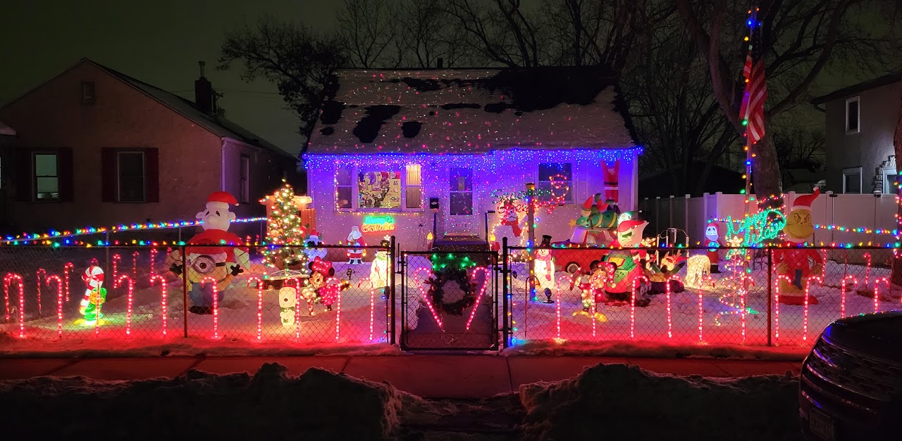 Snowflake streetlight decorations won’t shine this year; Winter decorating contest begins December 1