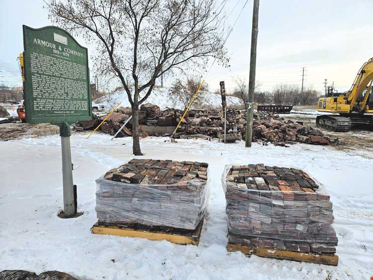 City to distribute bricks from Armour Gates